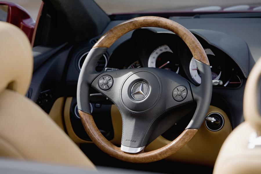  Mercedes-Benz SL-Class 2009 года  (фото 78 из 234)